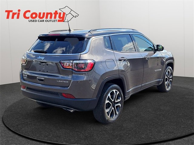 Used 2022 Jeep Compass Limited w/ Sun and Sound Group image 8