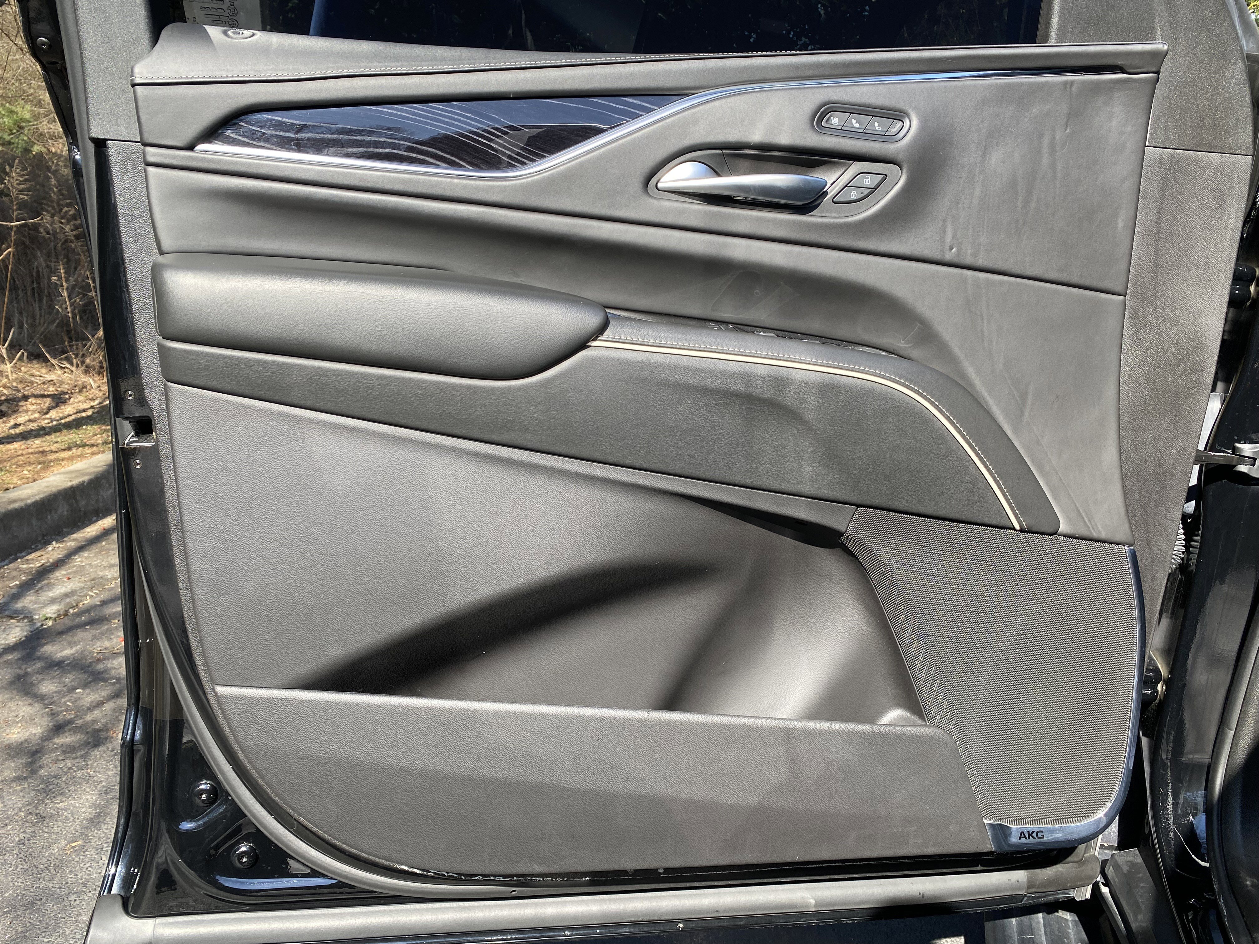 Used 2023 Cadillac Escalade ESV V image 15
