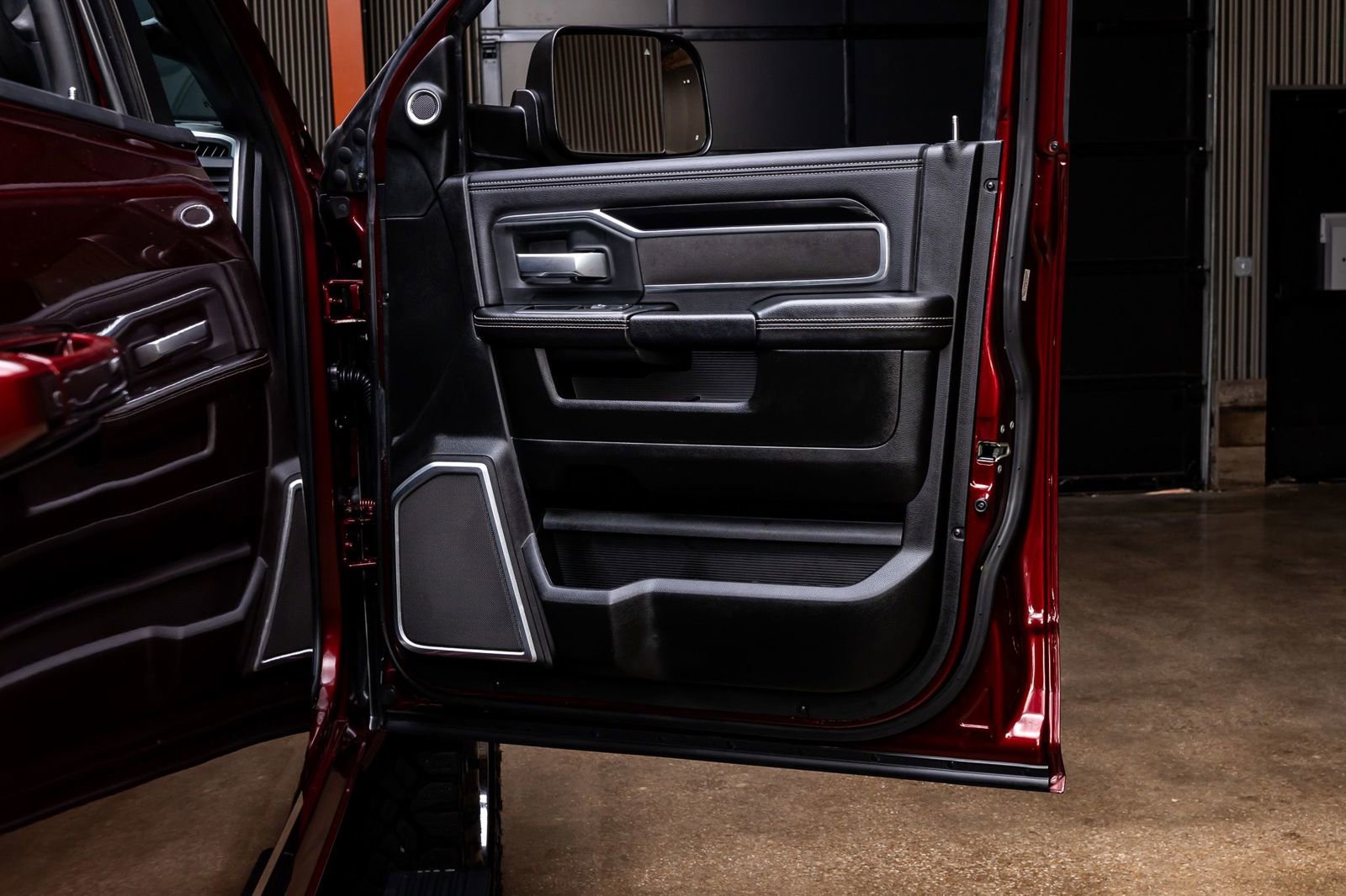 Used 2020 RAM 2500 Laramie image 36