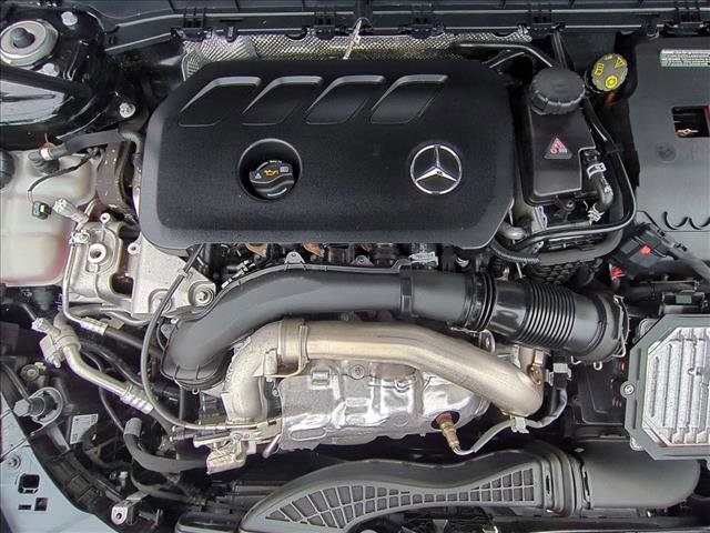 Certified 2025 Mercedes-Benz GLB 250 4MATIC image 22