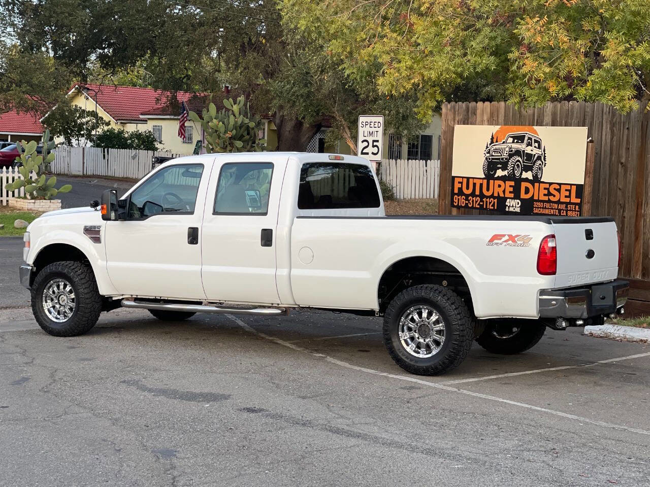Used 2008 Ford F250 FX4 AWD/4WD image 3