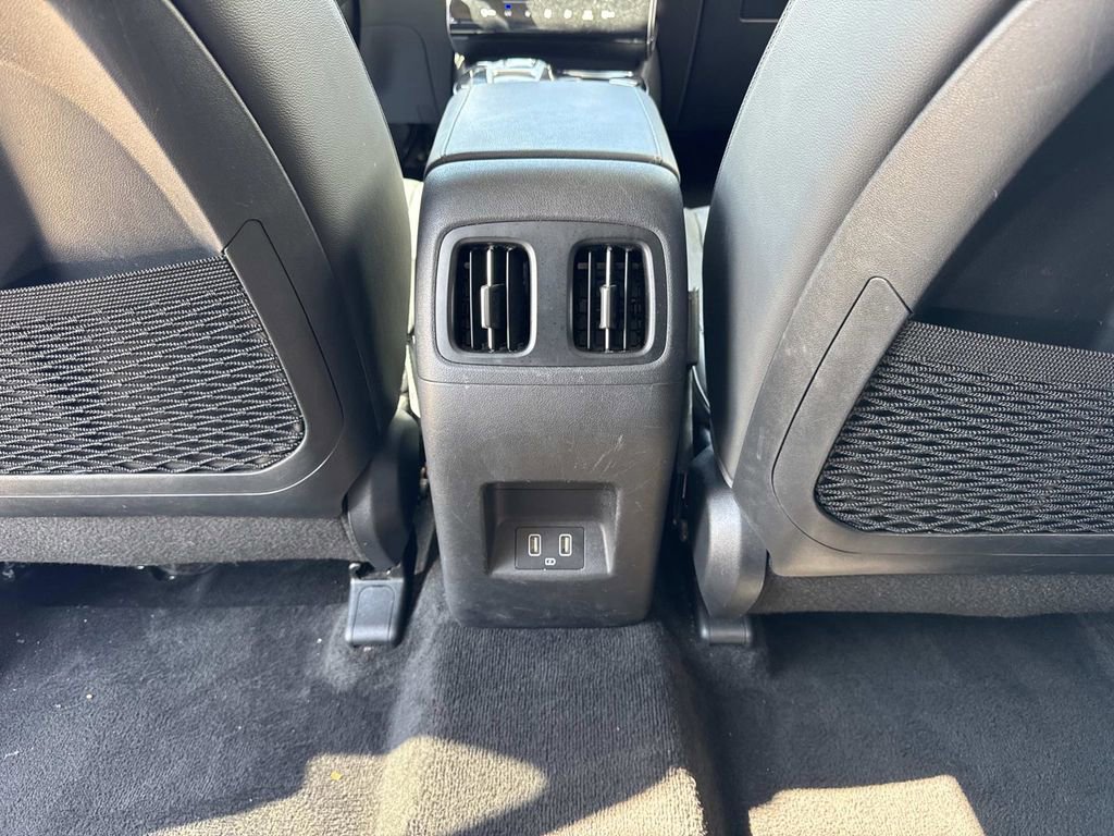 Used 2023 Hyundai Tucson Limited image 31