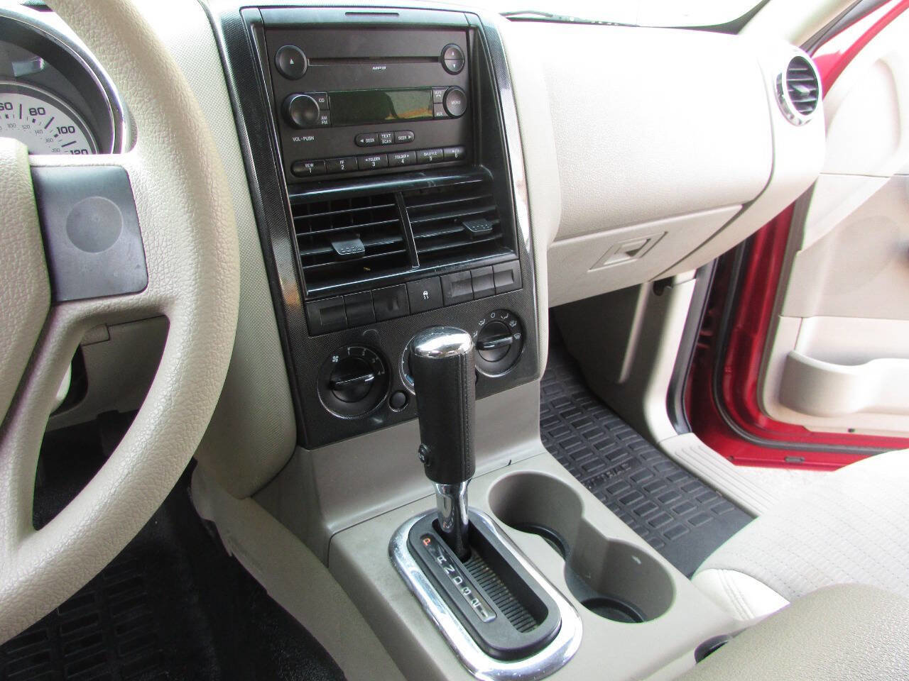 Used 2007 Ford Explorer Sport Trac XLT image 14