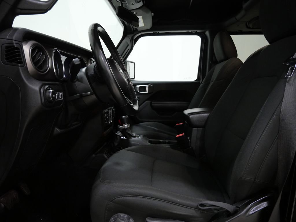 Used 2021 Jeep Wrangler Unlimited Sport AWD/4WD image 13