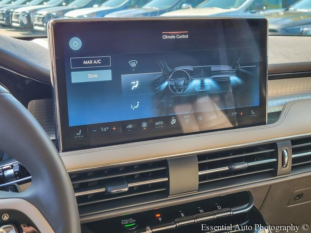 Used 2023 Lincoln Corsair AWD w/ Towing Package image 21