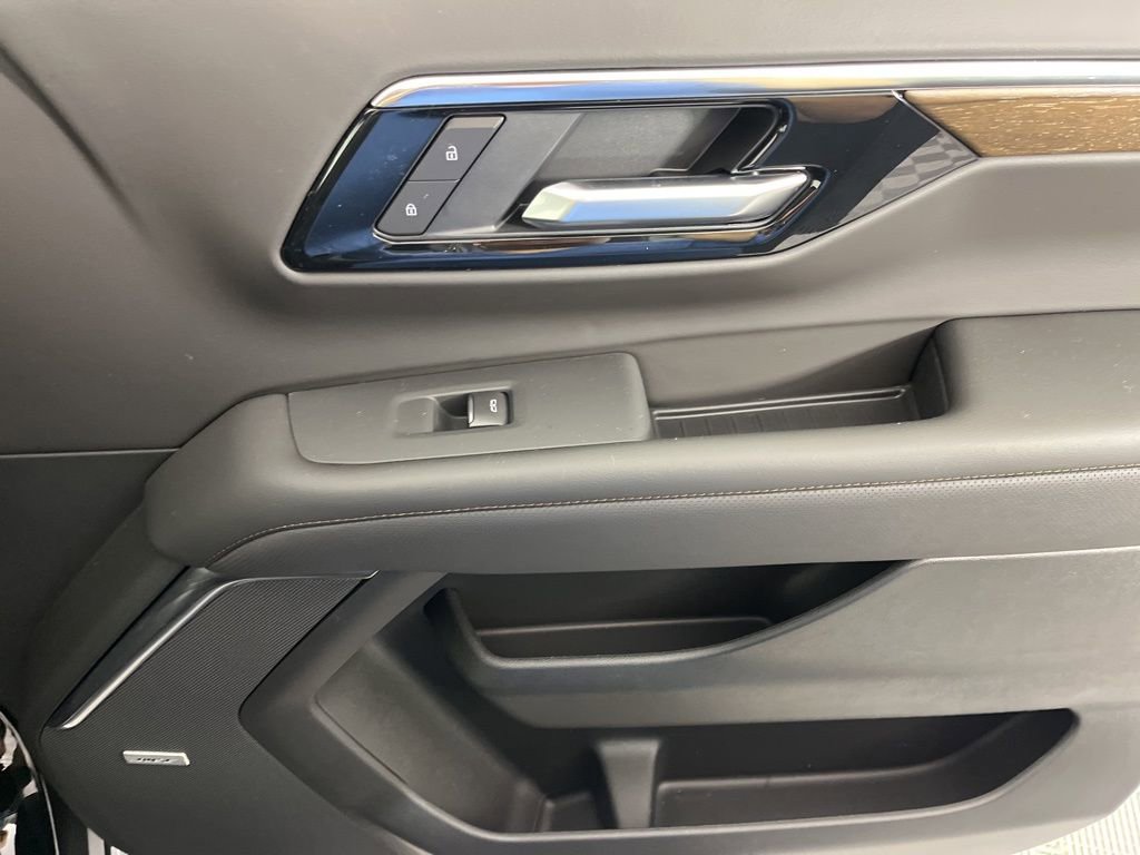 New 2026 Chevrolet Tahoe High Country image 11