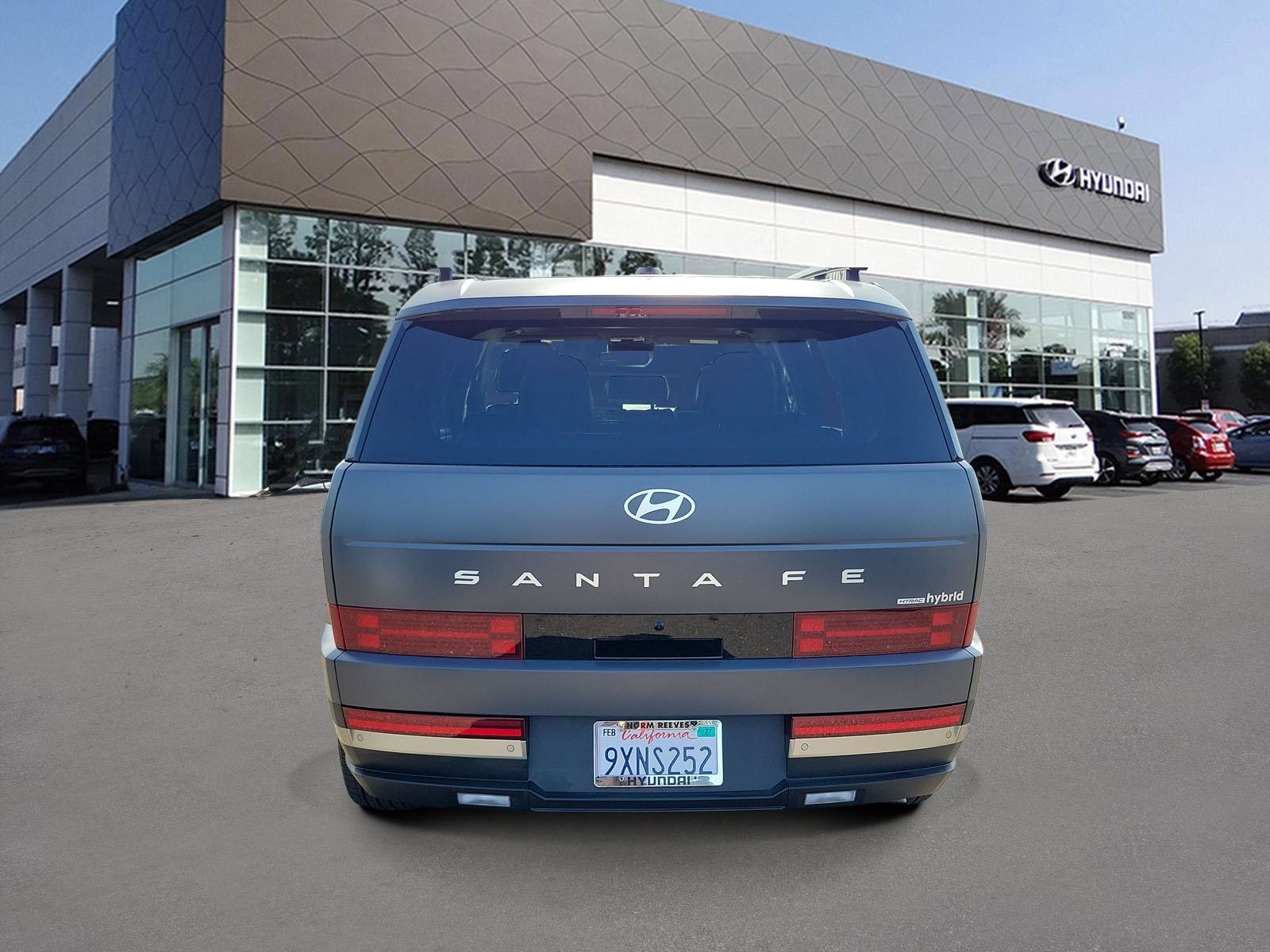 Certified 2025 Hyundai Santa Fe Limited AWD/4WD image 4