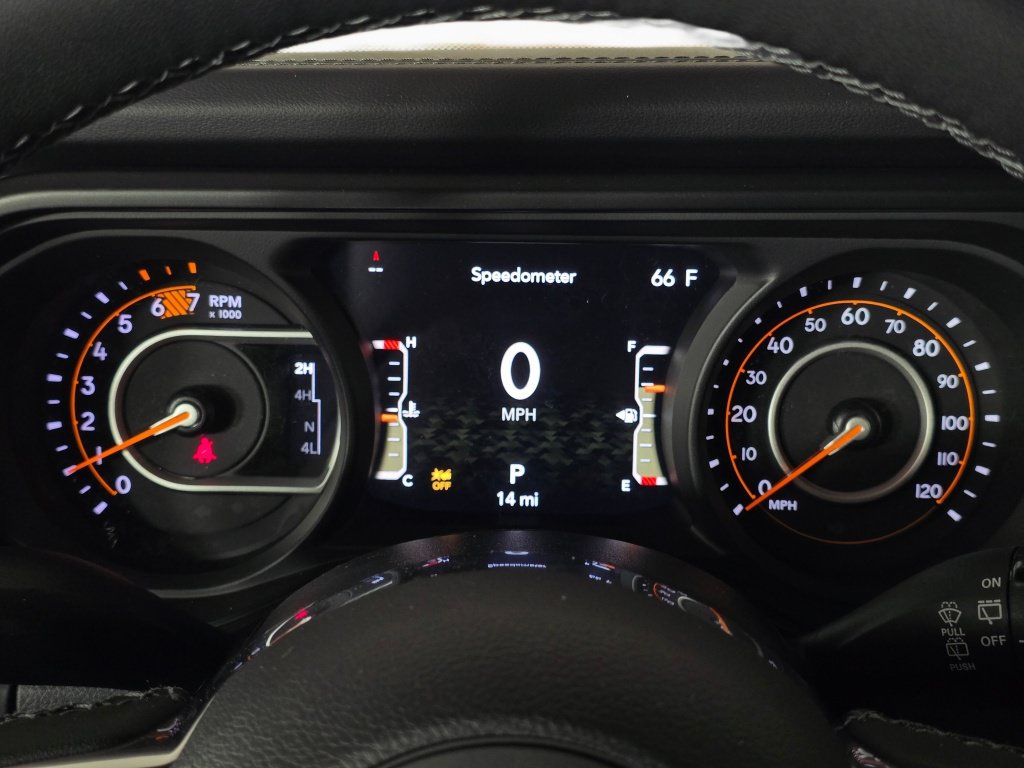 New 2026 Jeep Wrangler Unlimited Sahara w/ Whitecap Package AWD/4WD image 24