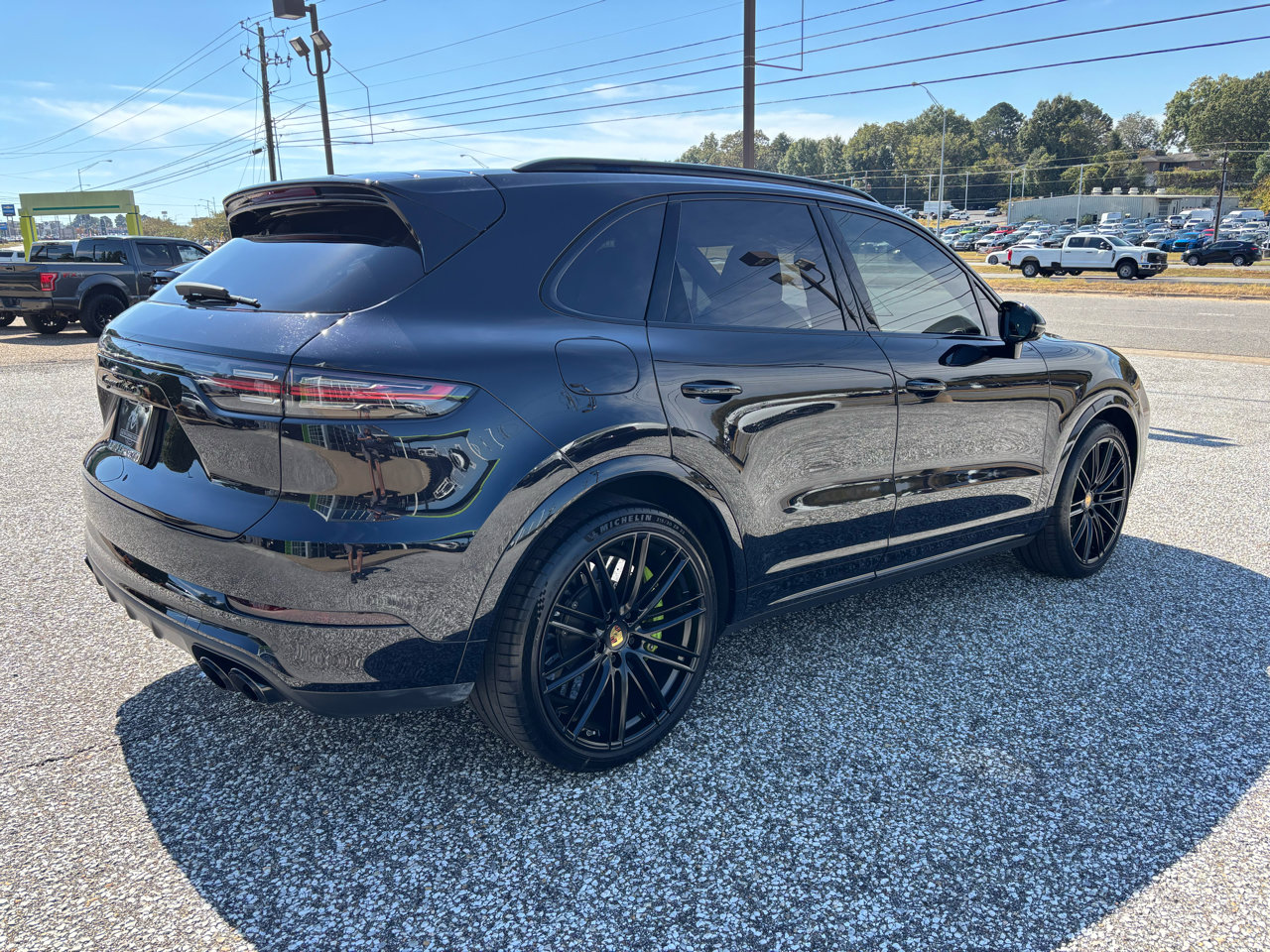 Used 2021 Porsche Cayenne Turbo S image 12