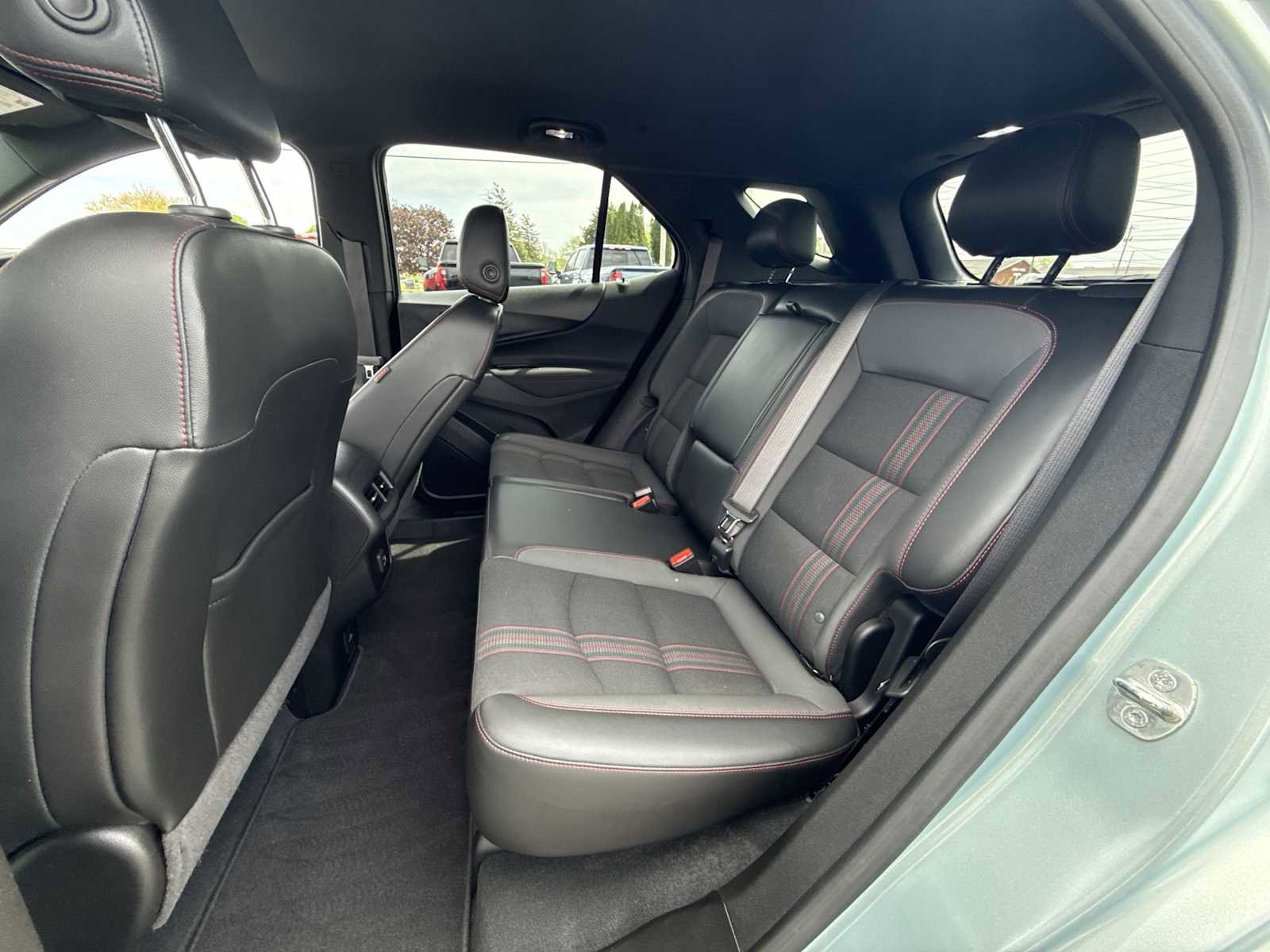 Certified 2022 Chevrolet Equinox RS w/ Infotainment Package image 24