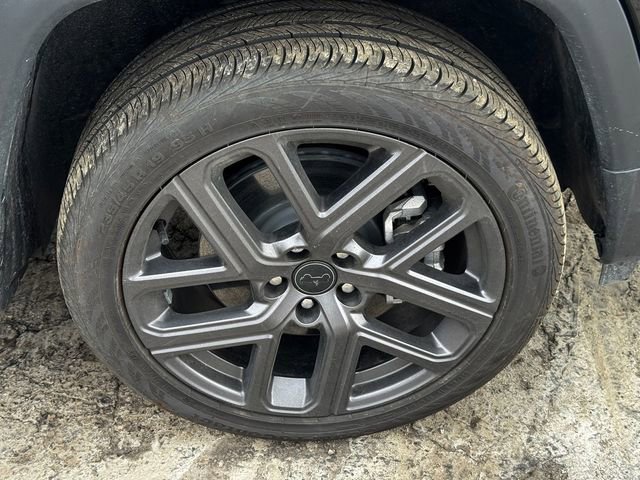 New 2026 Jeep Compass Limited image 9