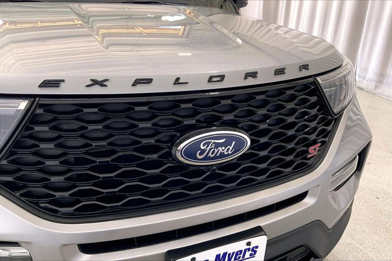 Certified 2023 Ford Explorer ST w/ Equipment Group 401A image 30