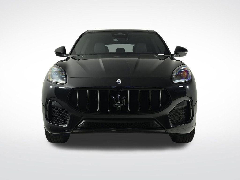 Used 2025 Maserati Grecale GT image 8
