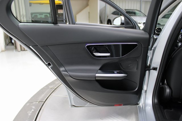 Used 2023 Mercedes-Benz C 300 Sedan image 36