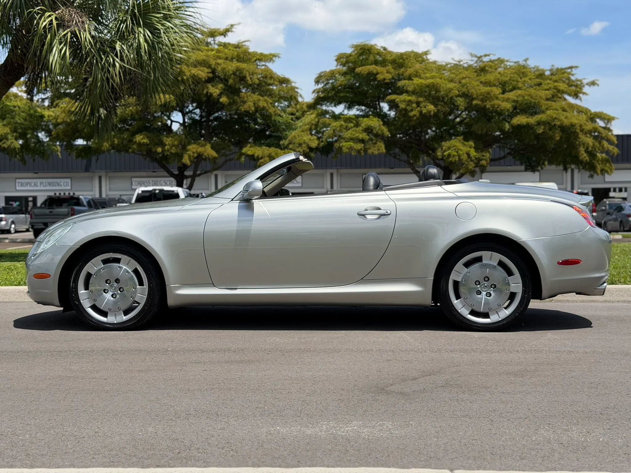 Used 2002 Lexus SC 430 Convertible RWD image 15