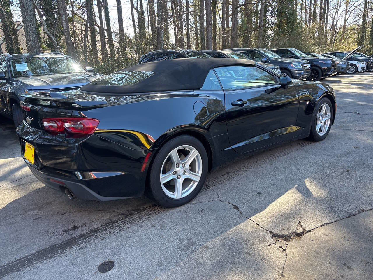 Used 2020 Chevrolet Camaro LT image 2