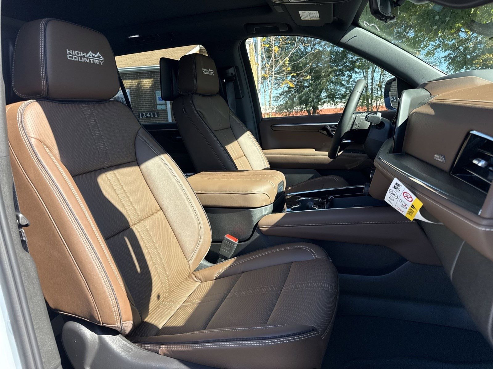 New 2026 Chevrolet Suburban High Country image 23