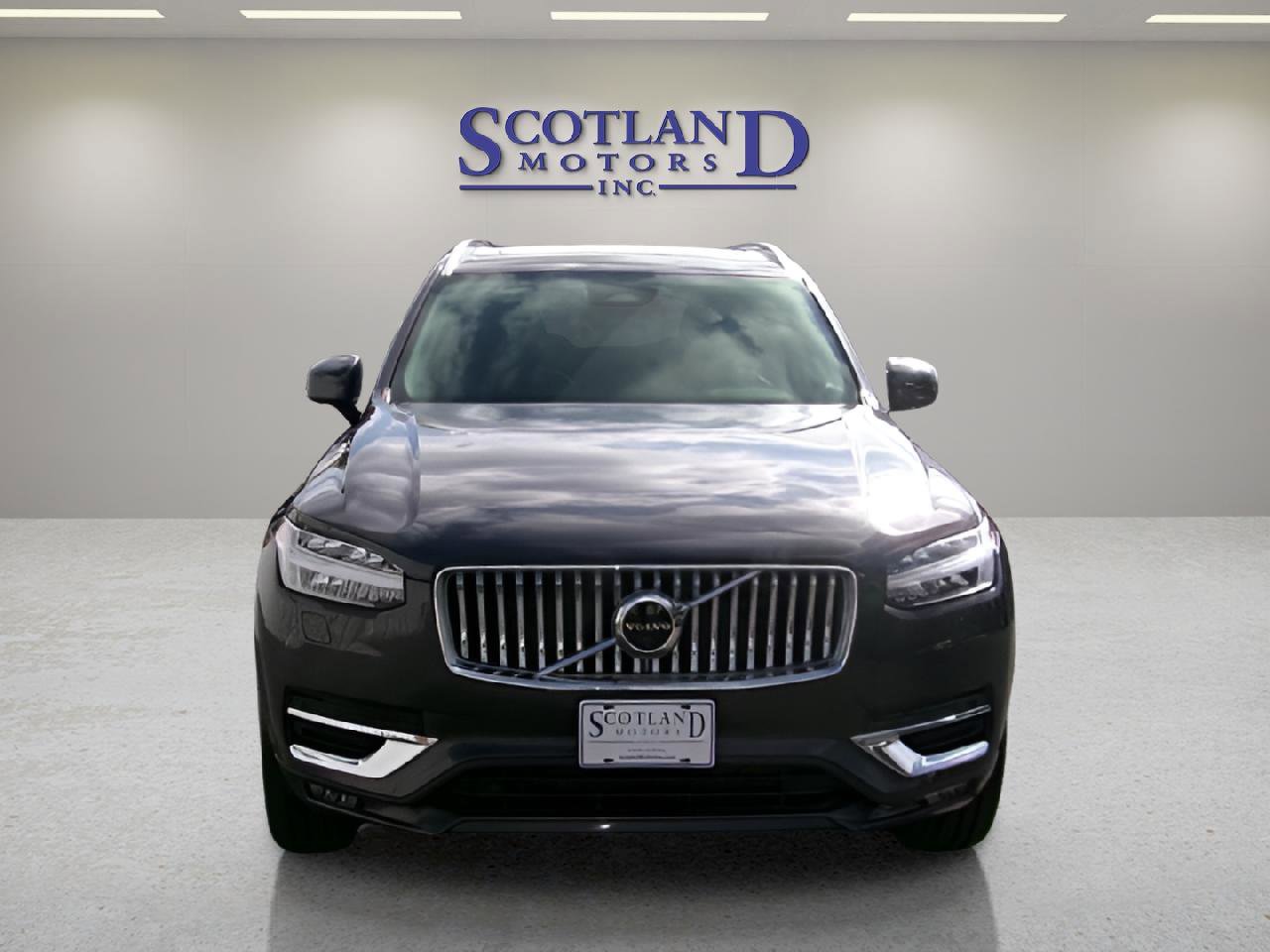 Used 2024 Volvo XC90 B6 Plus w/ Protection Package Premier image 3