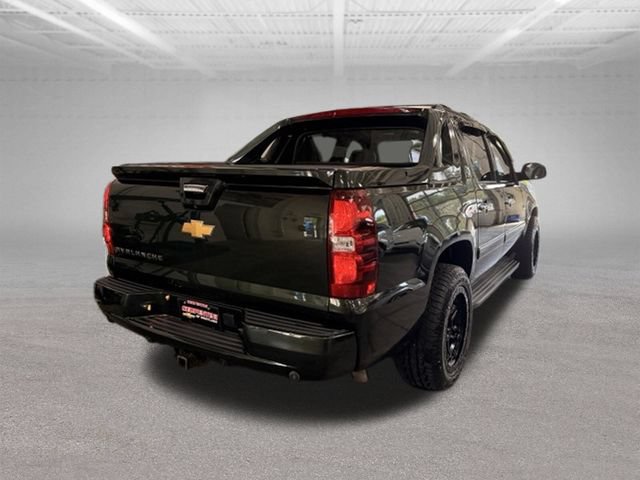 Used 2013 Chevrolet Avalanche LTZ AWD/4WD image 23