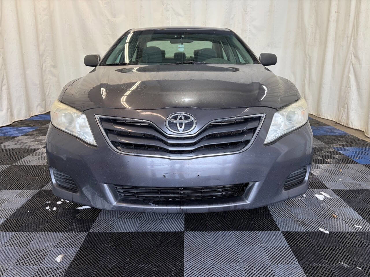 Used 2011 Toyota Camry LE image 4