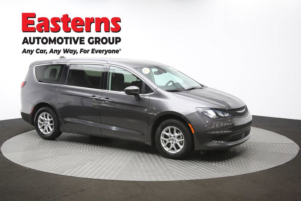 Used 2023 Chrysler Voyager LX image 48