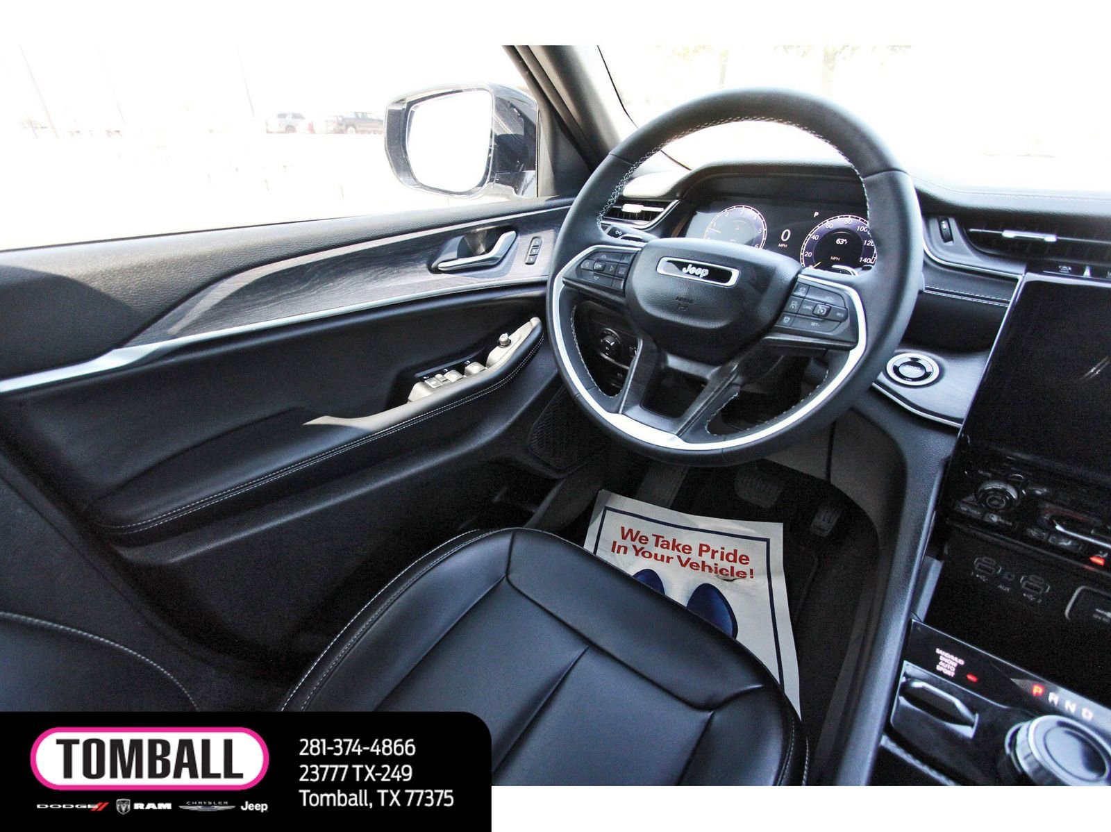 Used 2025 Jeep Grand Cherokee L Limited w/ Black Appearance Package image 9