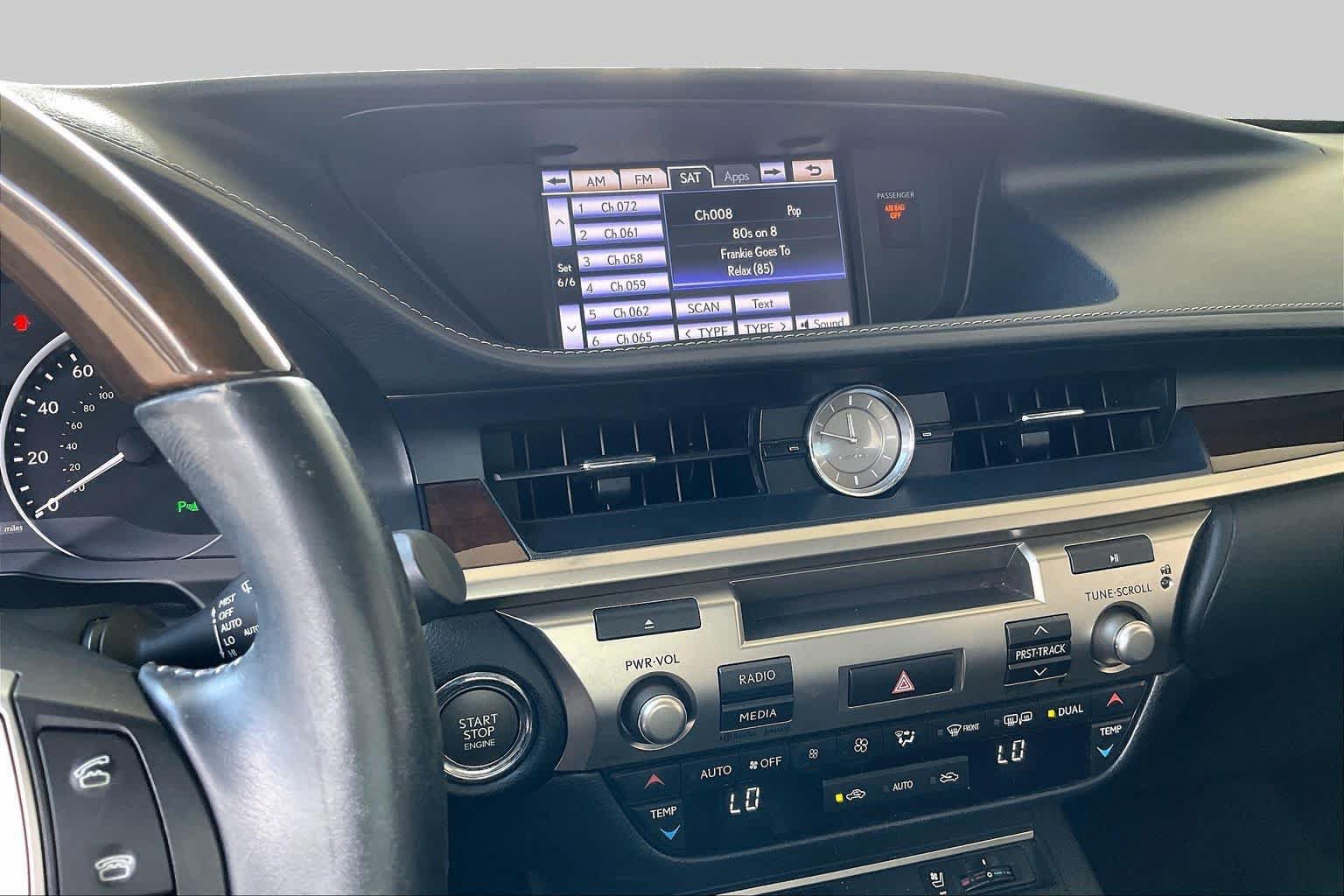 Used 2014 Lexus ES 350 w/ Luxury Package FWD image 6