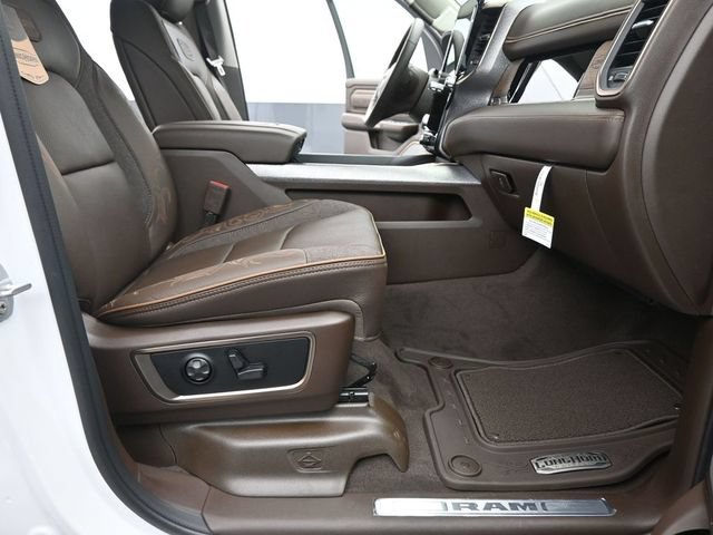 New 2026 RAM 1500 Limited AWD/4WD image 18