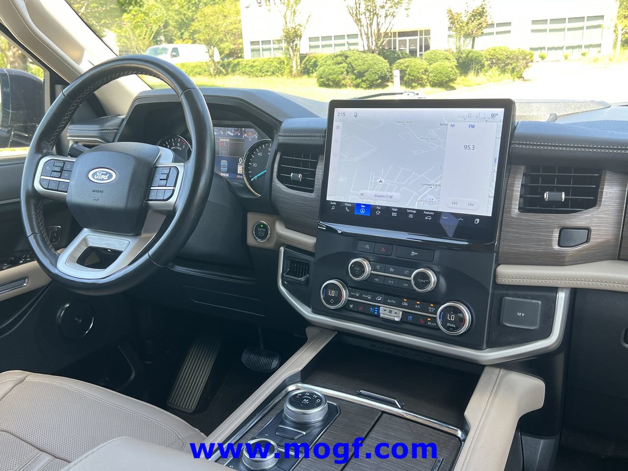 Used 2024 Ford Expedition Limited AWD/4WD image 6