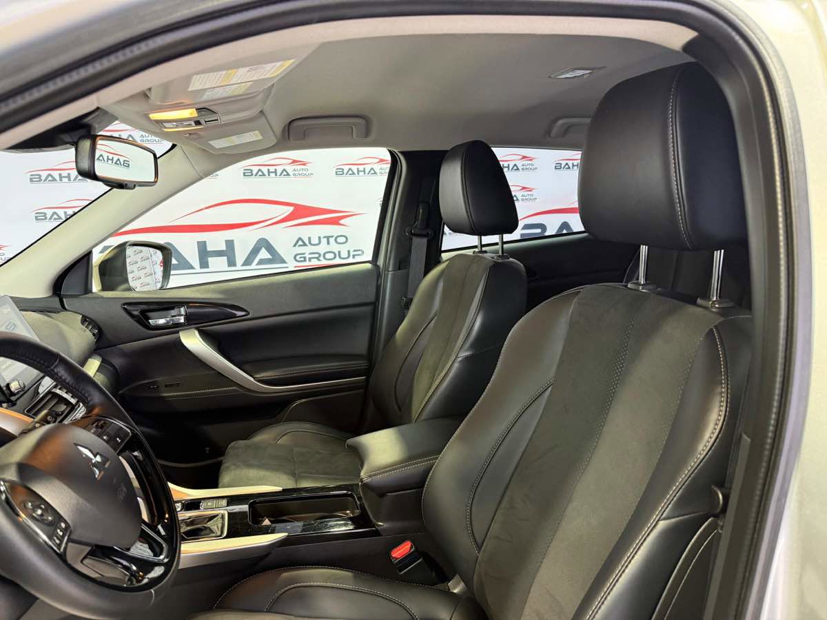 Used 2025 Mitsubishi Eclipse Cross SE image 32