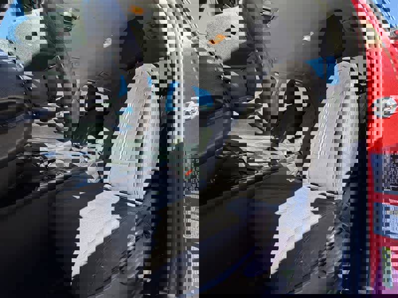 Used 2023 Hyundai Elantra SEL image 8