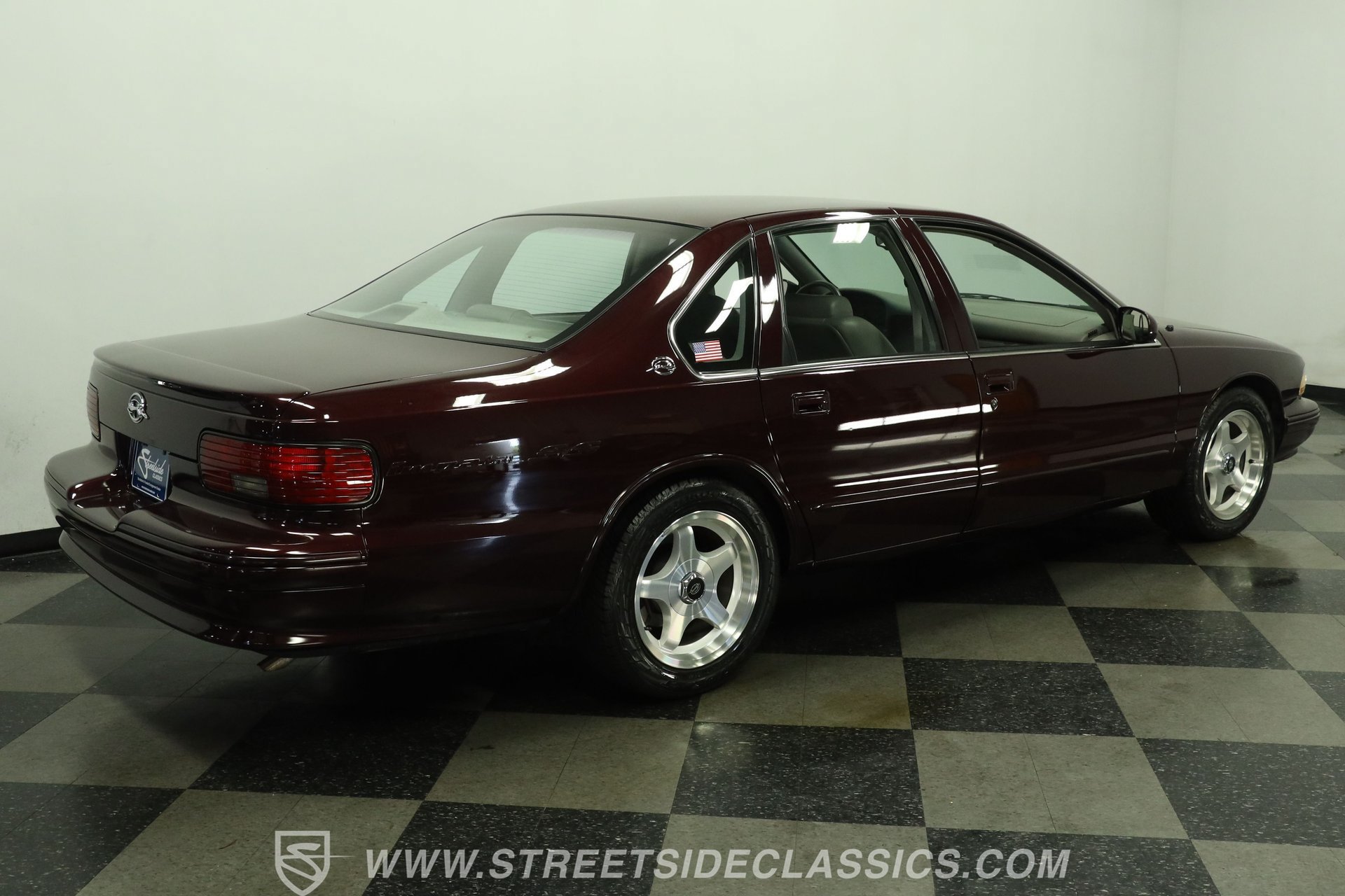 Used 1996 Chevrolet Impala SS RWD image 12