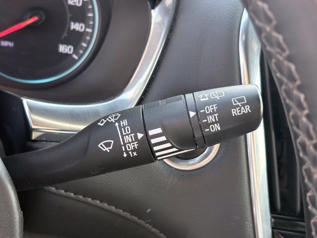 Used 2023 Chevrolet Traverse LT AWD/4WD image 17