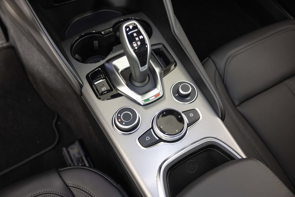 New 2026 Alfa Romeo Giulia AWD image 26