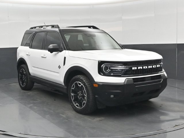 Used 2025 Ford Bronco Sport Outer Banks w/ Outer Banks Tech Package+ AWD/4WD image 35