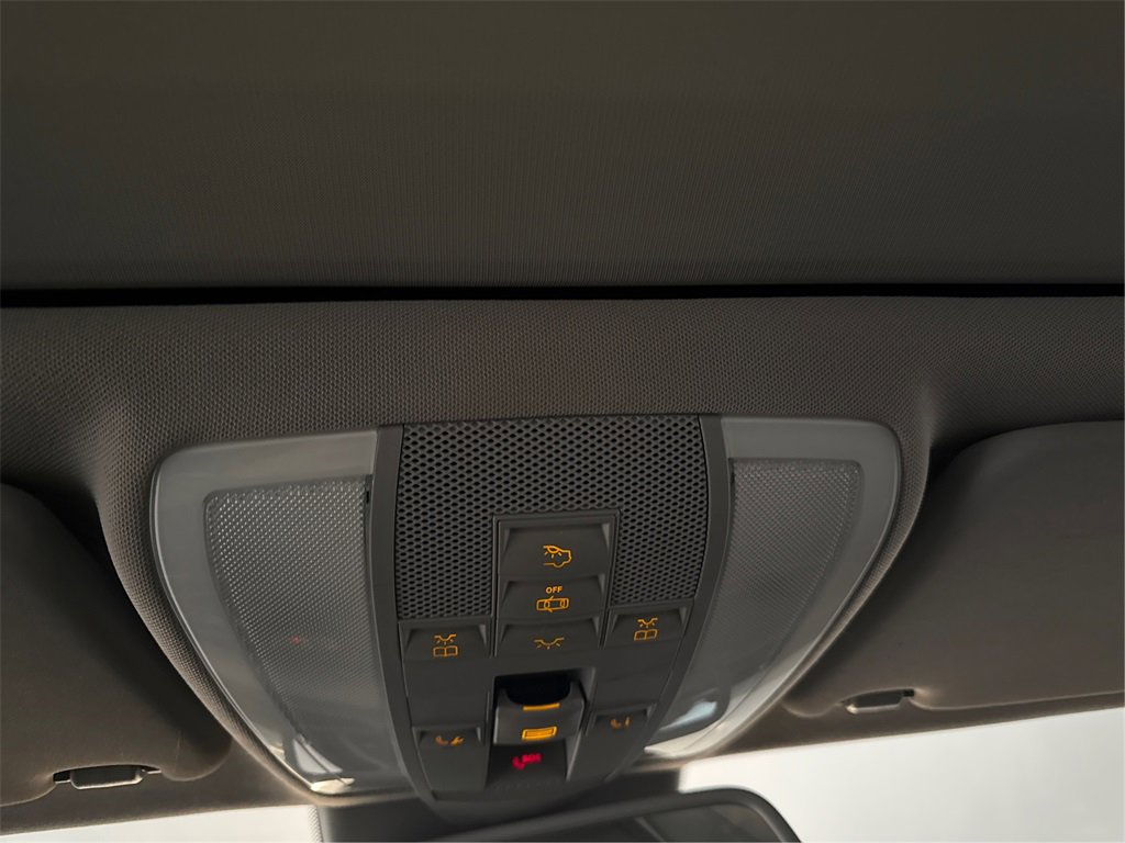 Used 2015 Mercedes-Benz GLK 350 2WD image 32