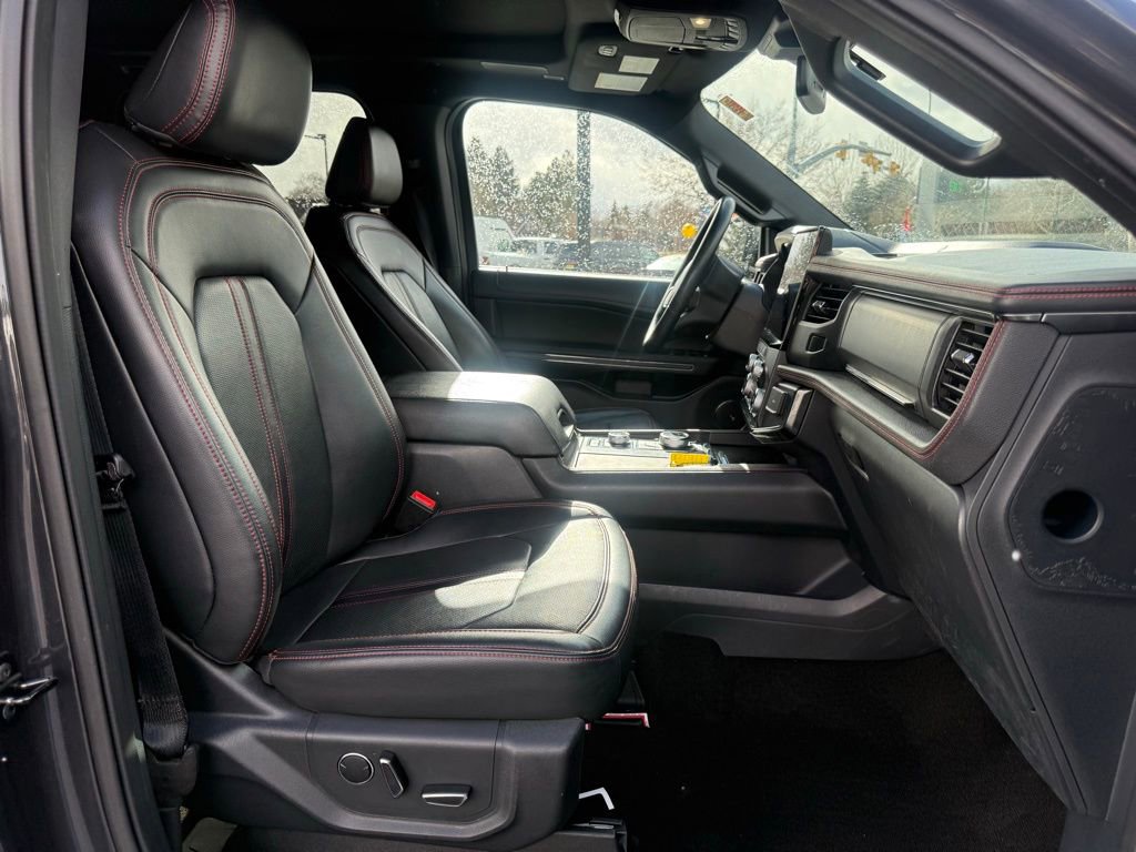 Used 2022 Ford Expedition Max Limited AWD/4WD image 15