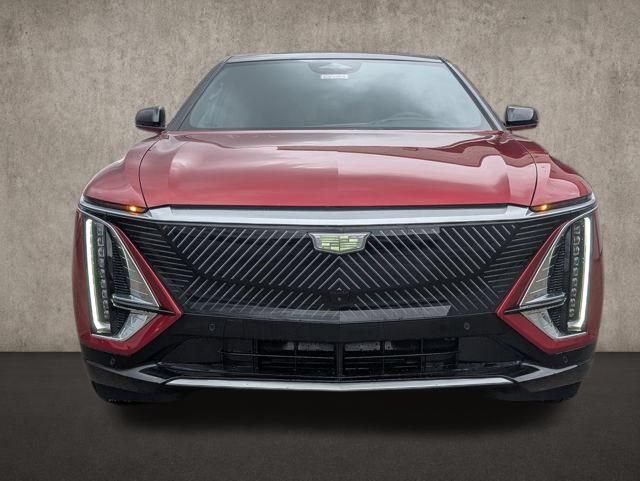 New 2026 Cadillac Lyriq Signature Luxury w/ LPO, Floor Liner Package AWD/4WD image 2