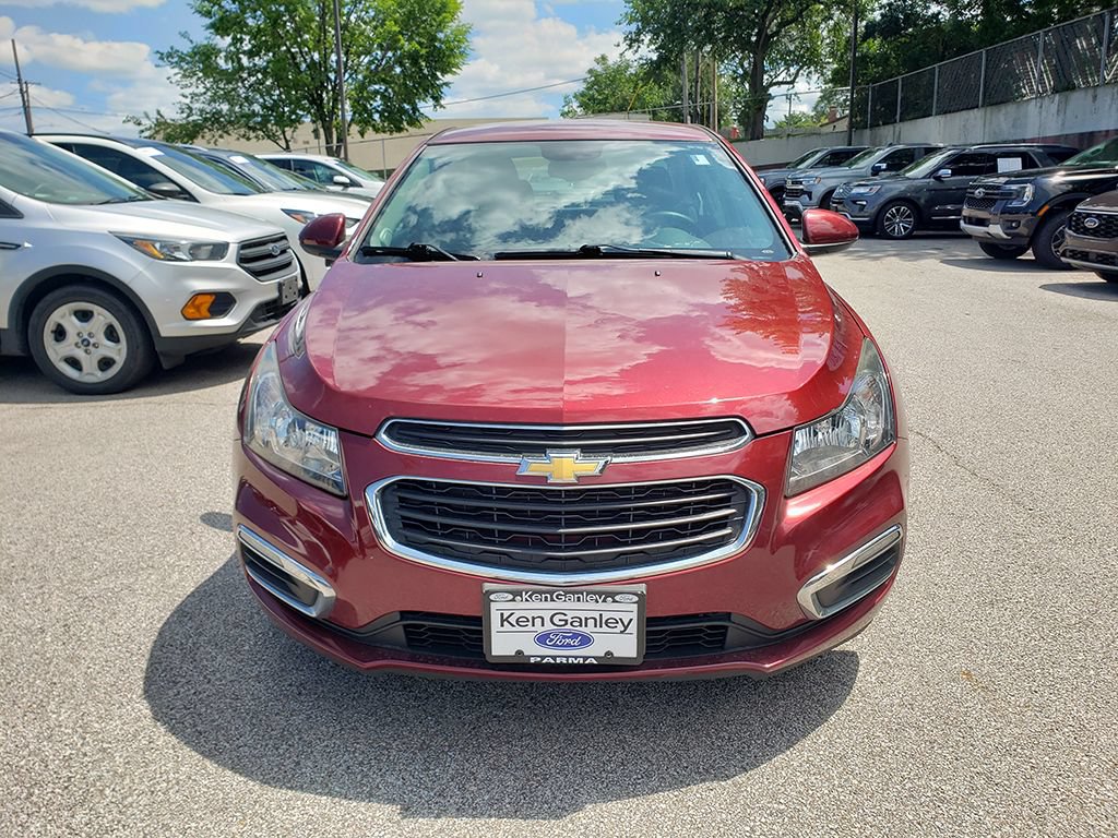 Used 2016 Chevrolet Cruze LT w/ Enhanced Safety Package FWD image 2