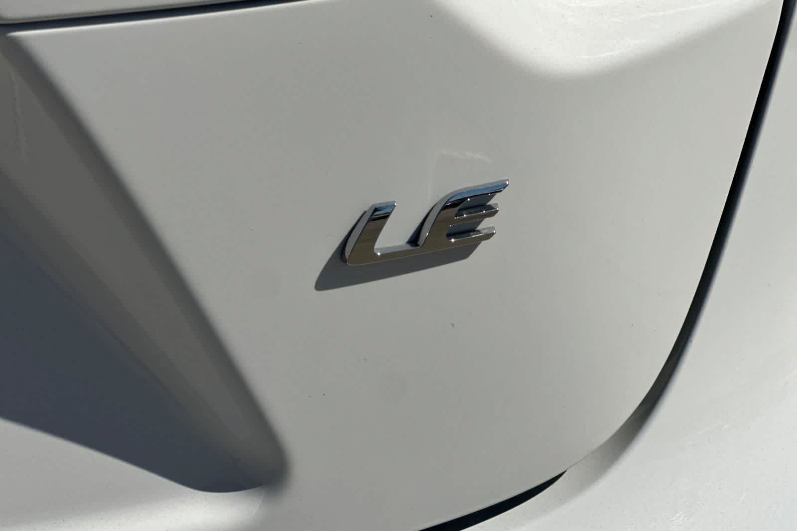 Used 2024 Toyota Corolla LE FWD image 16