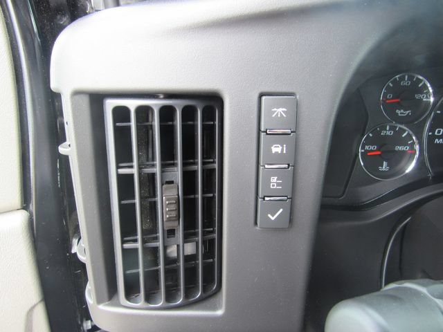 Used 2025 GMC Savana 3500 Extended w/ Driver Convenience Package RWD image 15