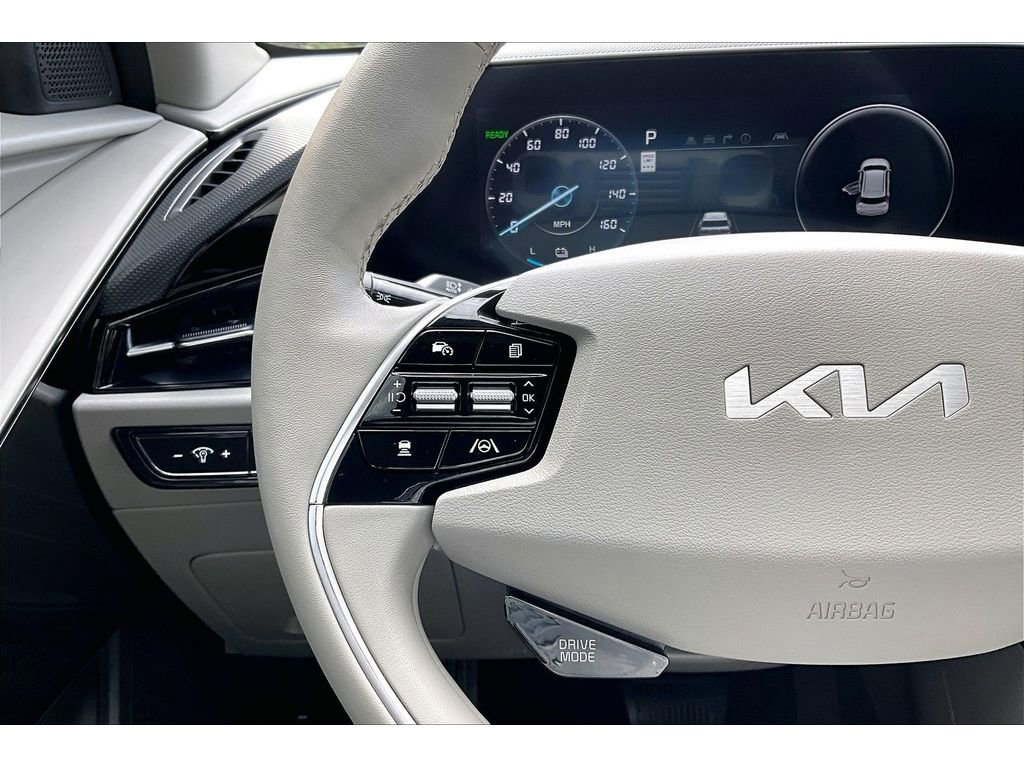 Used 2023 Kia Niro Wind w/ Wind Preserve Package FWD image 18