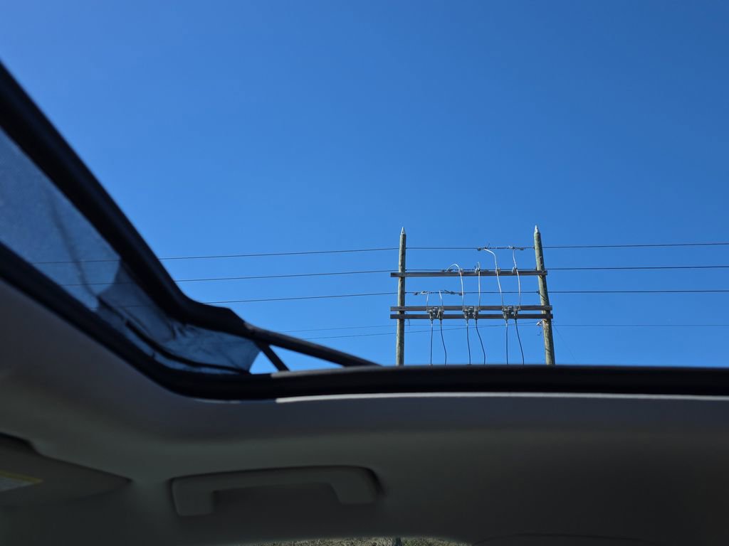 Used 2025 Volkswagen Taos SE image 30