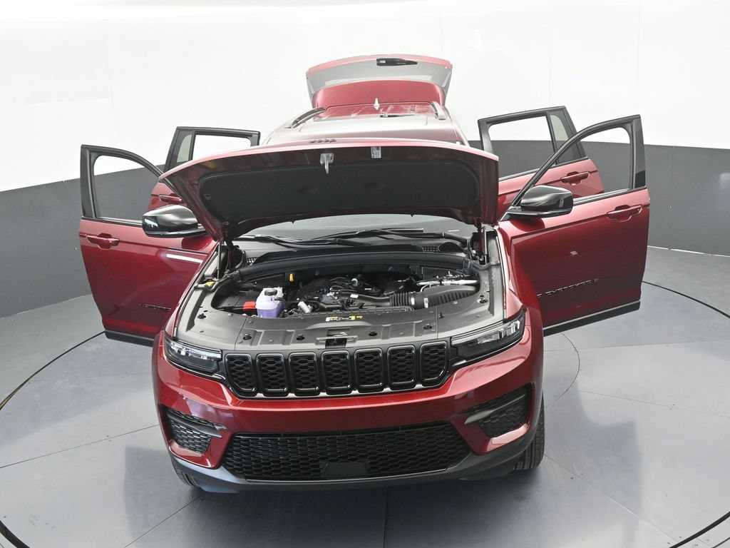 New 2025 Jeep Grand Cherokee 4WD image 66