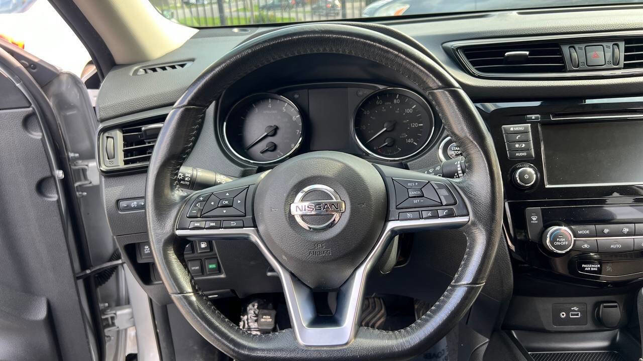 Used 2019 Nissan Rogue SV w/ Sun & Sound Touring Package AWD/4WD image 23