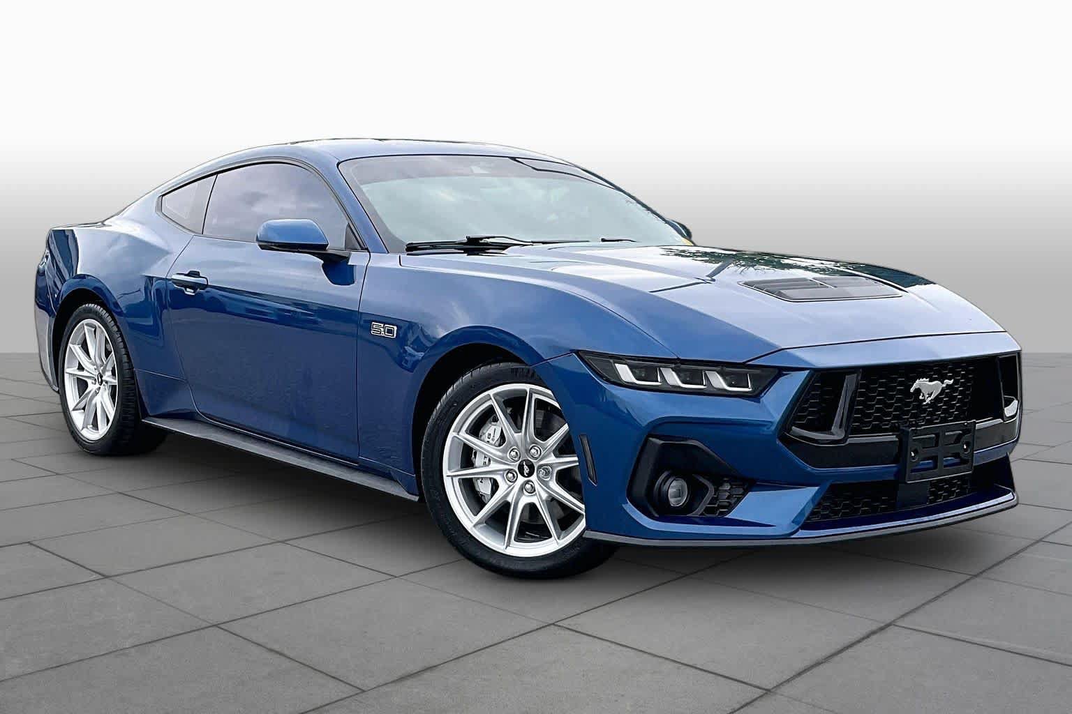 Used 2024 Ford Mustang GT Premium RWD image 2