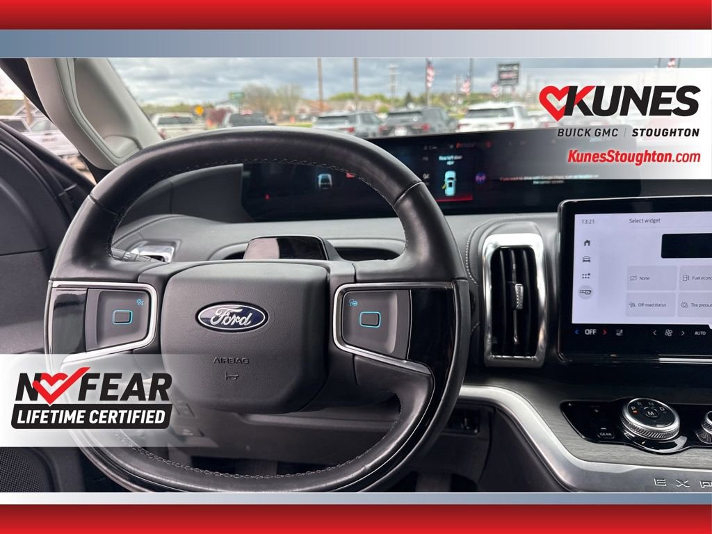 Used 2025 Ford Expedition Max Platinum AWD/4WD image 47