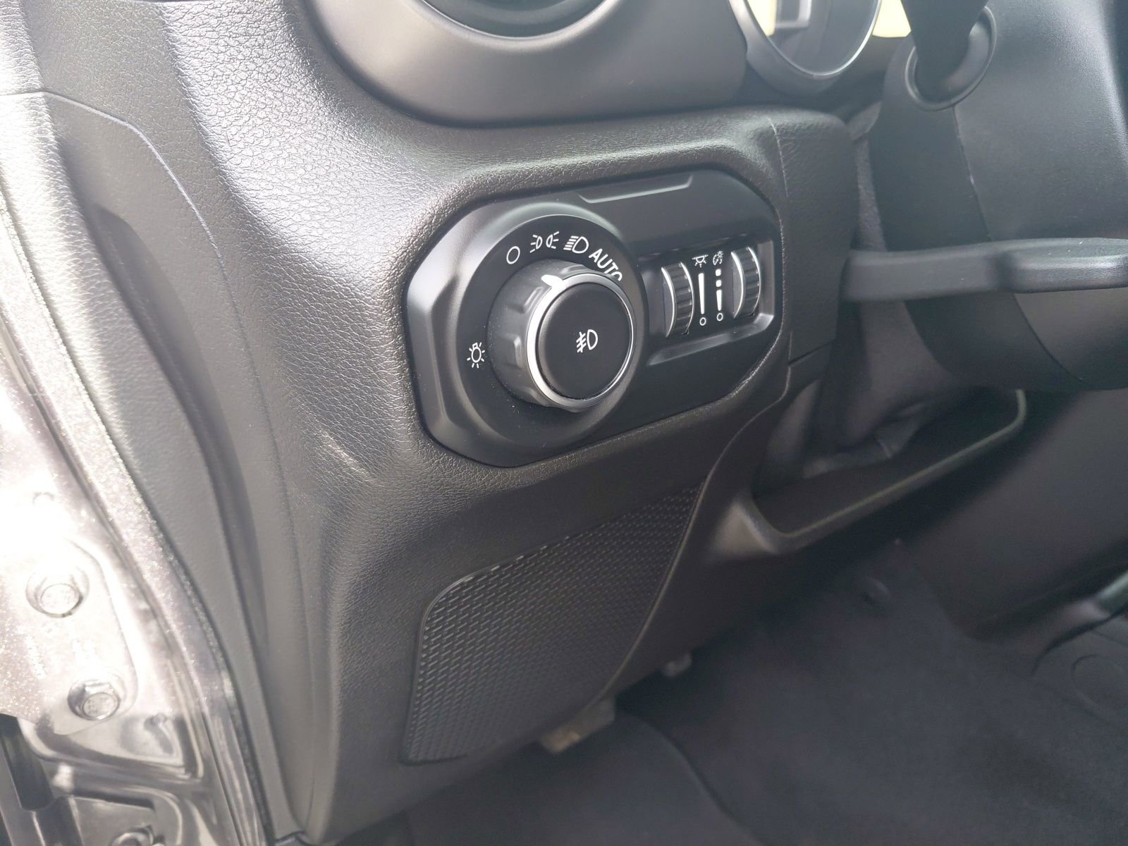 Used 2019 Jeep Wrangler Unlimited Sport S image 22