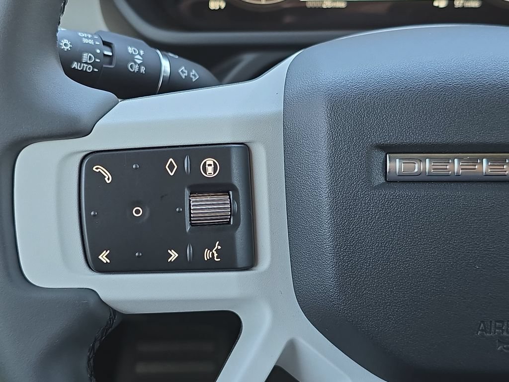 New 2026 Land Rover Defender 110 S AWD/4WD image 17