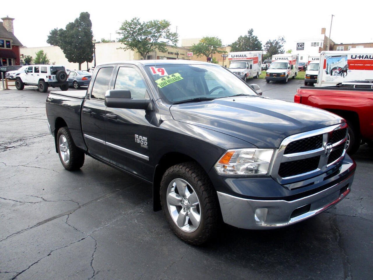 Used 2019 RAM 1500 ST w/ SXT Plus Group AWD/4WD image 1